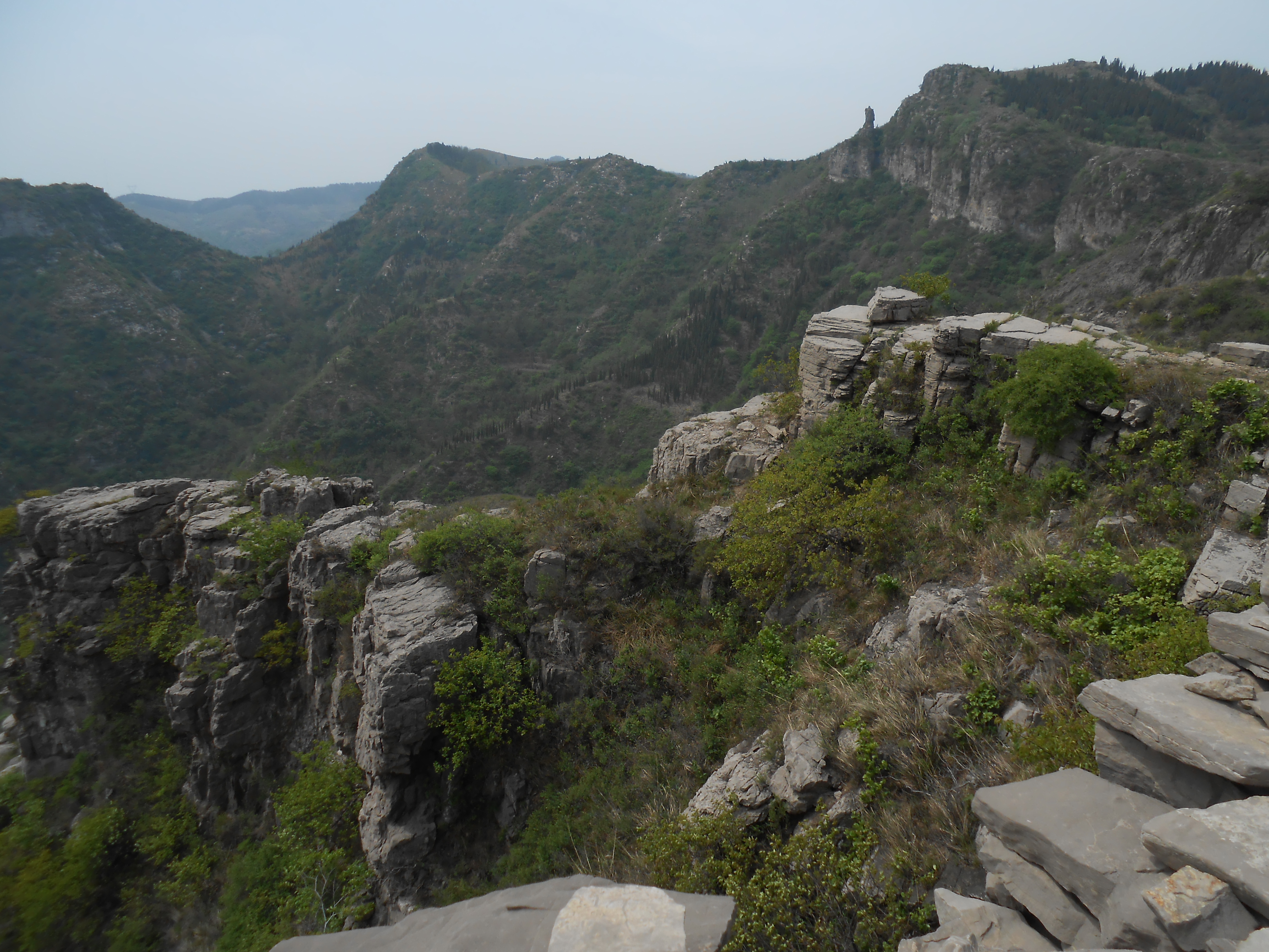 翻山越岭 山东淄博博山石门的小黄山之夏,这个美丽的石门景区现在是