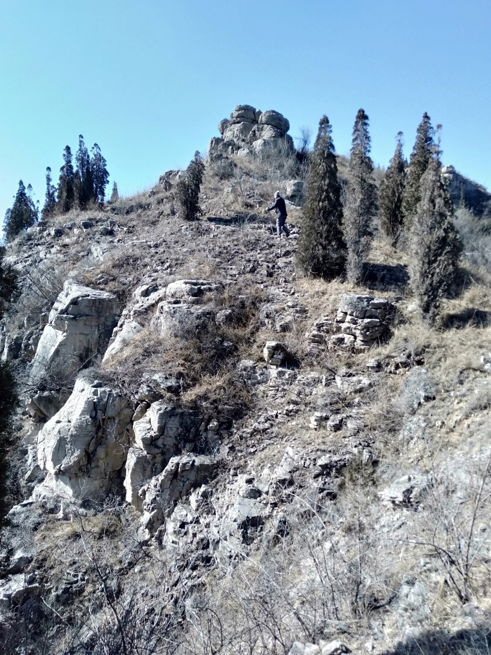 翻山越岭 山东淄博博山石门的小黄山,奇石相伴一路,3个多小时的路程
