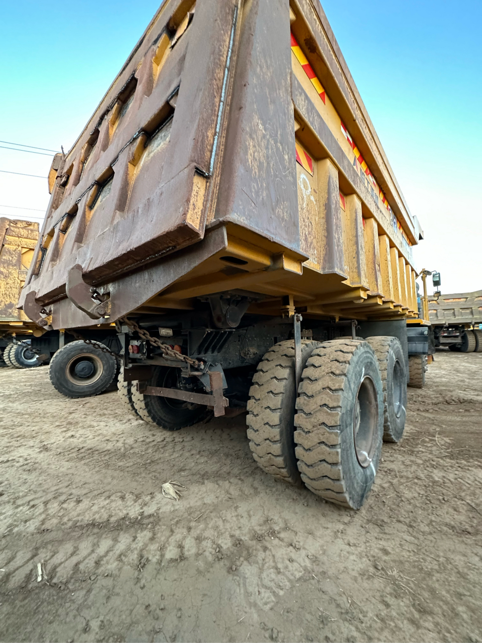 🎉探秘工地神器:矿山宽体车!