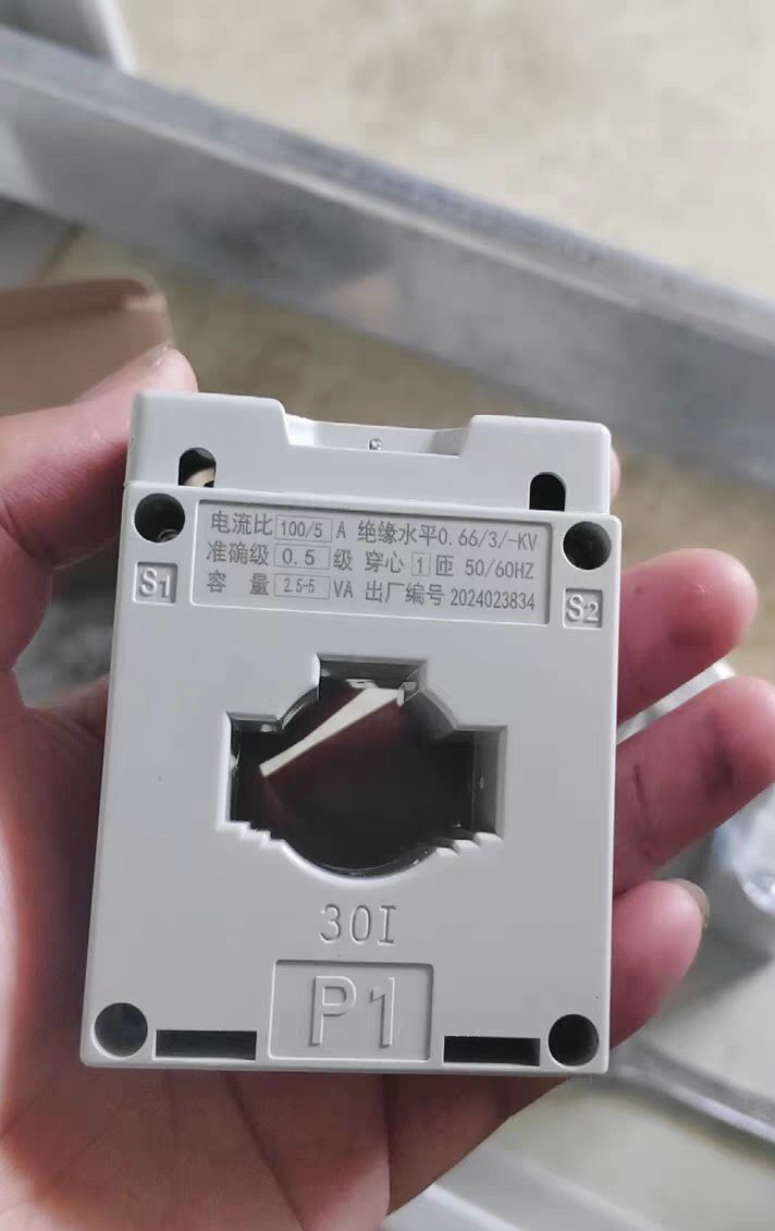 深圳供电局请求监测运转电流互感器二次回路开路智能报警装置及办法专利处理现有技能中无法在带电形式下对电流互感器二次回路开路状况进行监测的问题