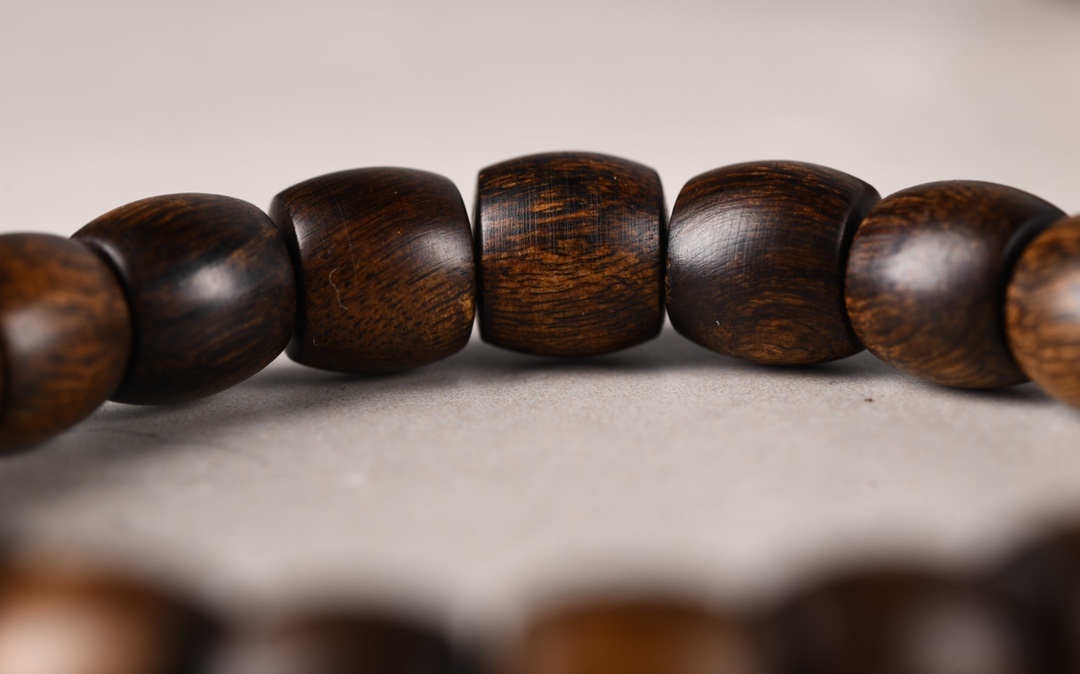 天然老料沉香手链