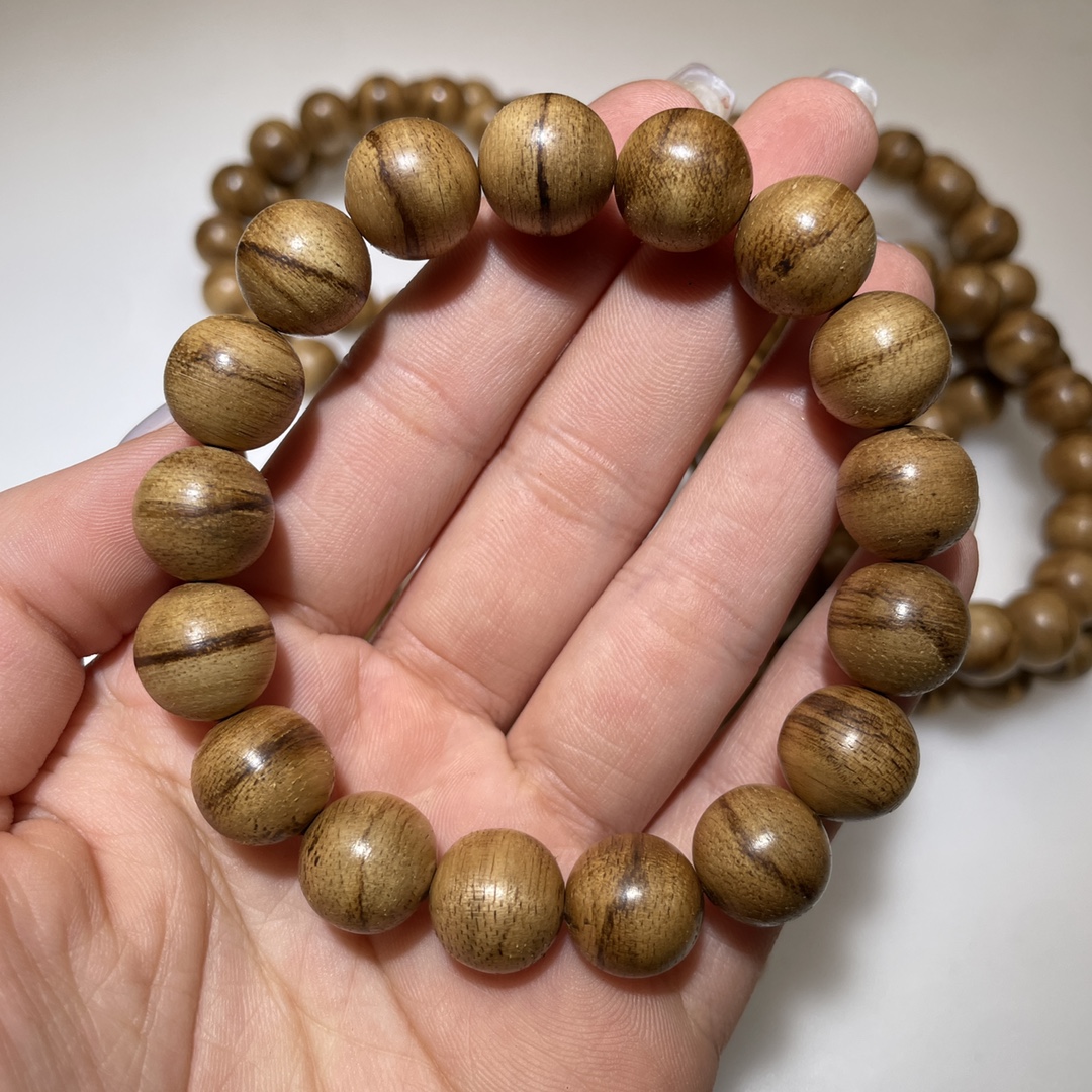 这串印尼沉香马拉ok沉香佛珠手链,真是惊艳到我了!