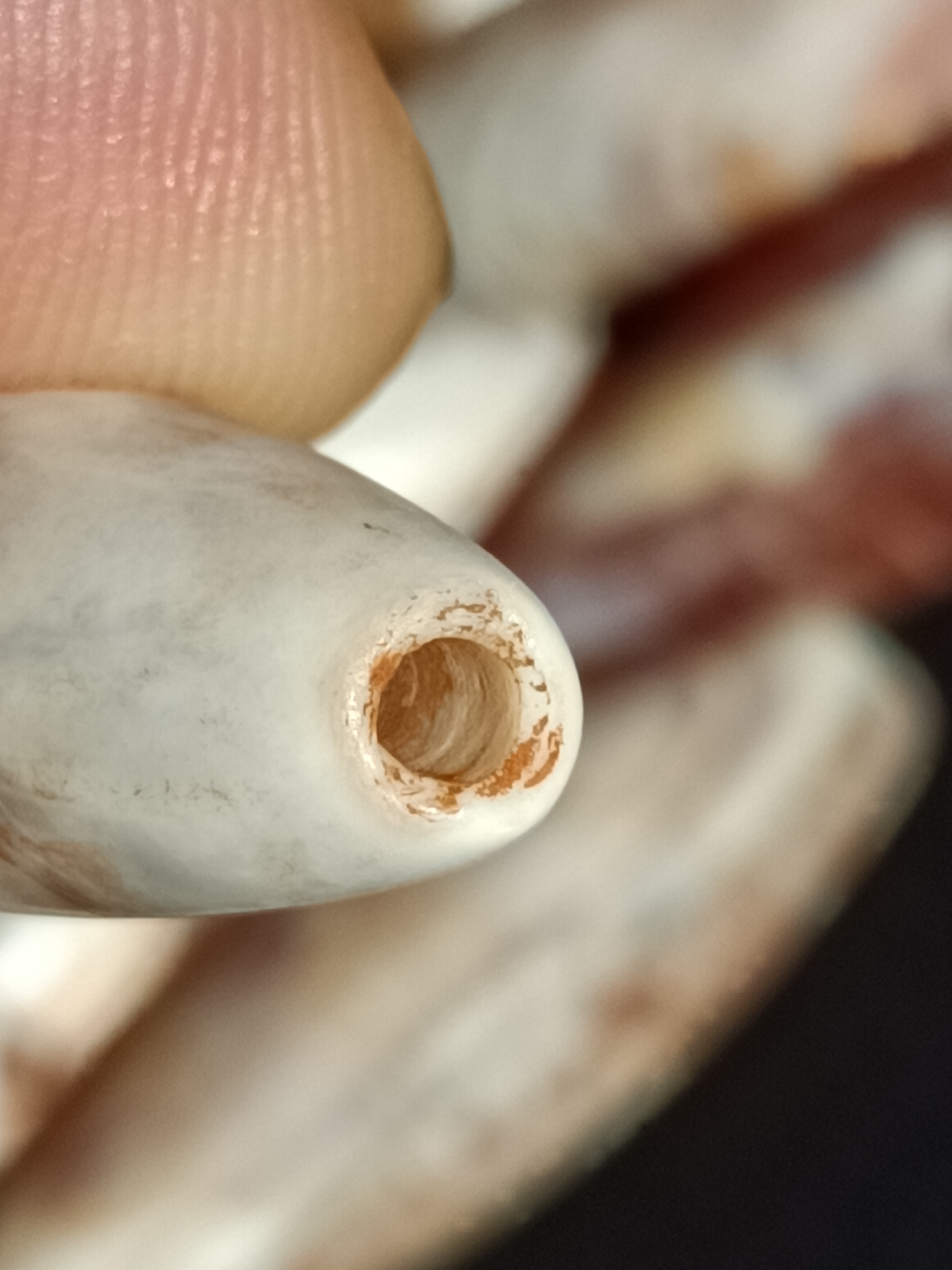 战汉玛瑙钙化筒珠