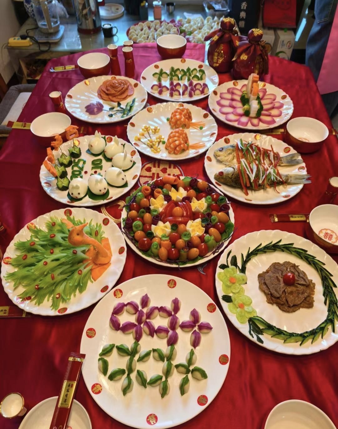 得嘞,后来知道她花生过敏,我做饭就变着法儿加花生