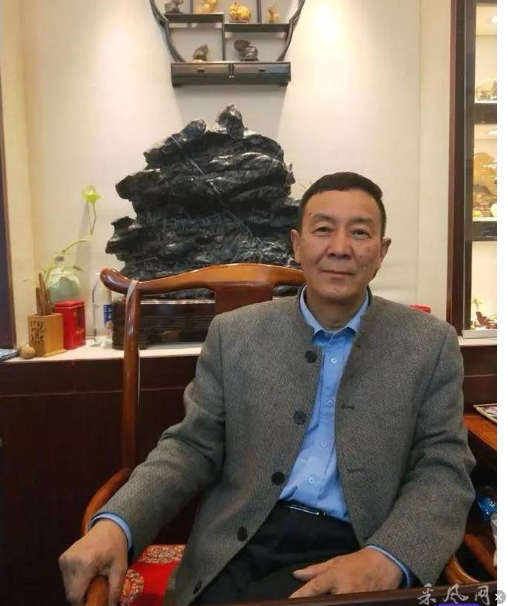 张志平神奇的小品石组合 张志平,男,出生于 1958 年,大专学历,是一名