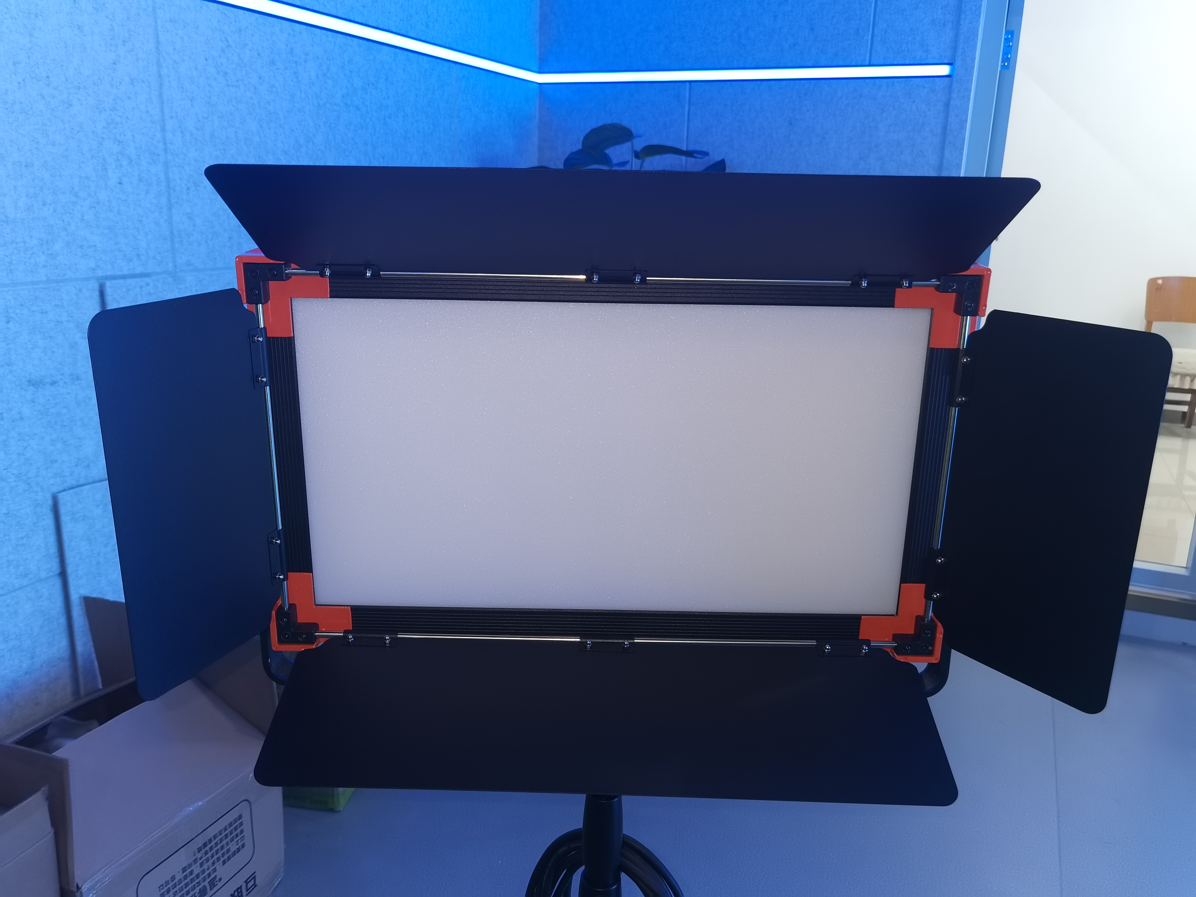 led影视平板灯,摄像灯具,虚拟蓝箱,舞美背景,声学装修.