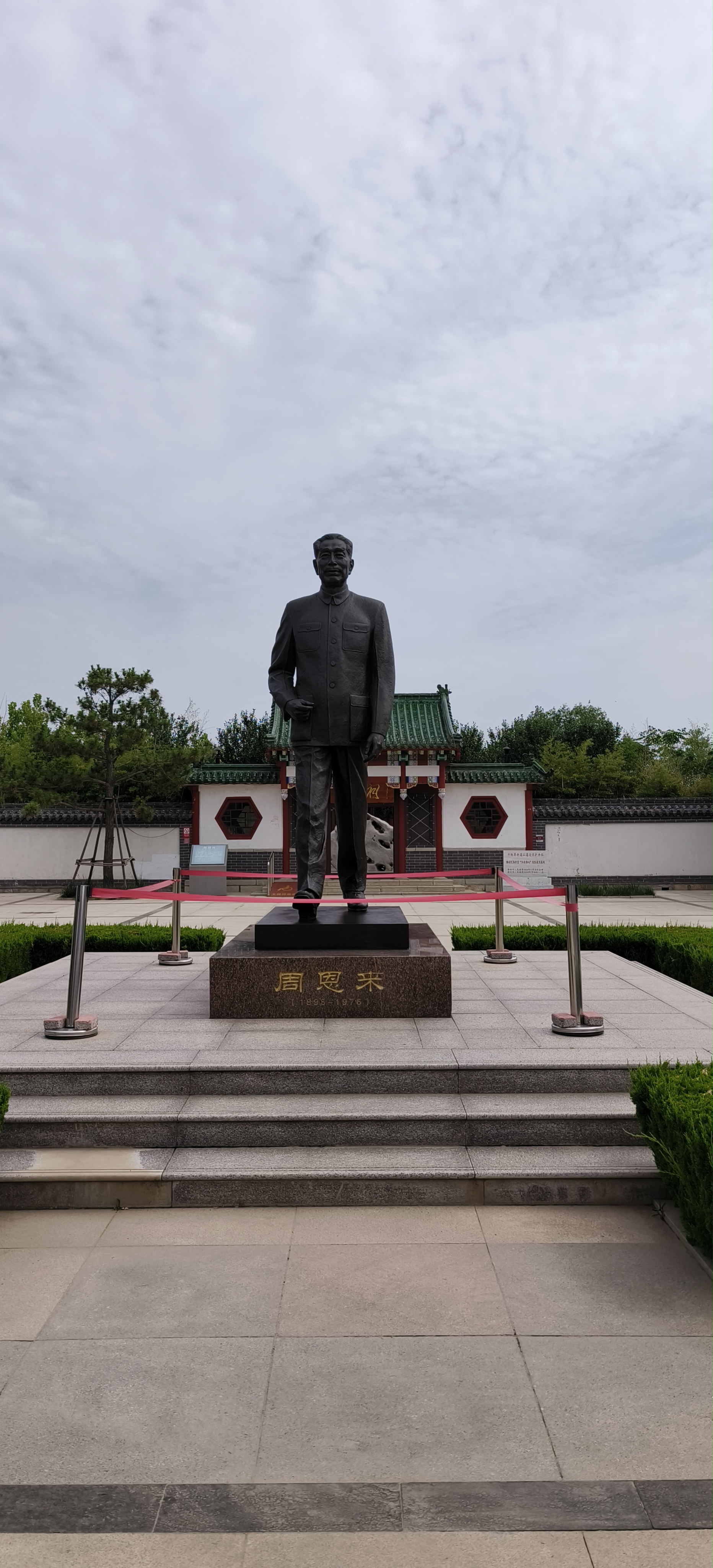 家长总威逼利诱让孩子干一些事情,等哪天孩子突然一次