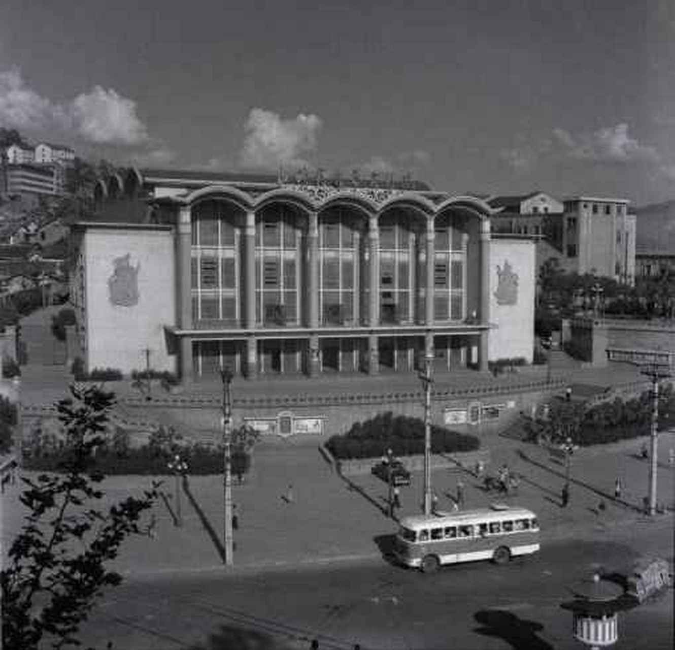 1996年,山城宽银幕电影院被拆除.#历史不能忘记# #历史那些事