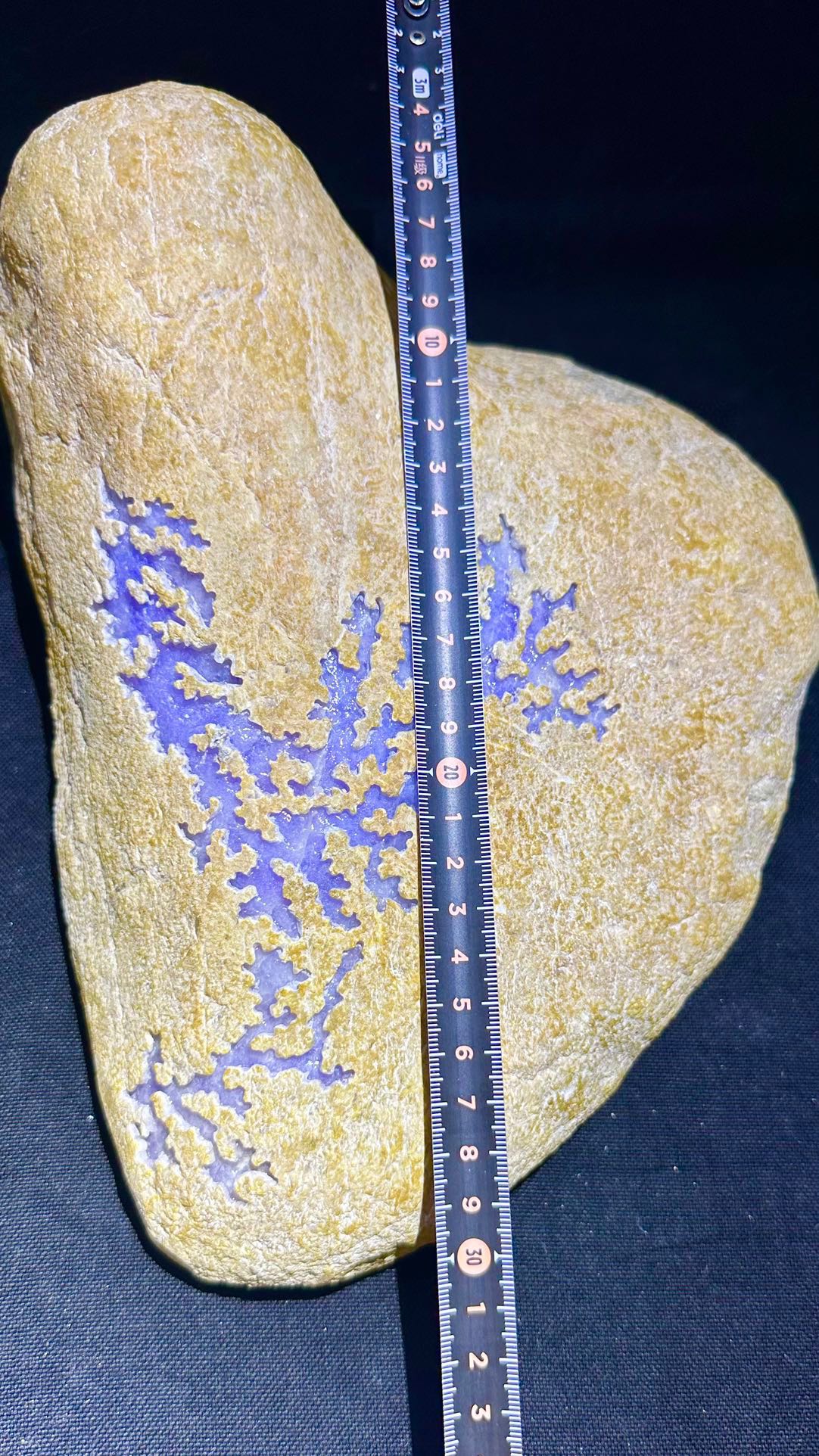 a货高冰深色紫罗兰原石 14斤 大窗口  通透满色 可国检 带证书