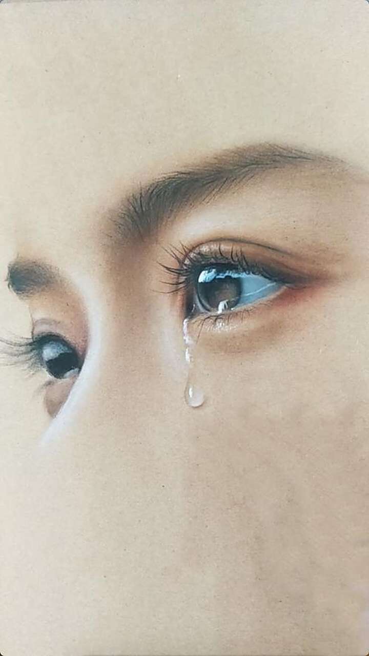 流泪不是我没有信心失去前进的勇气,而是因为看见为了我活的更好的