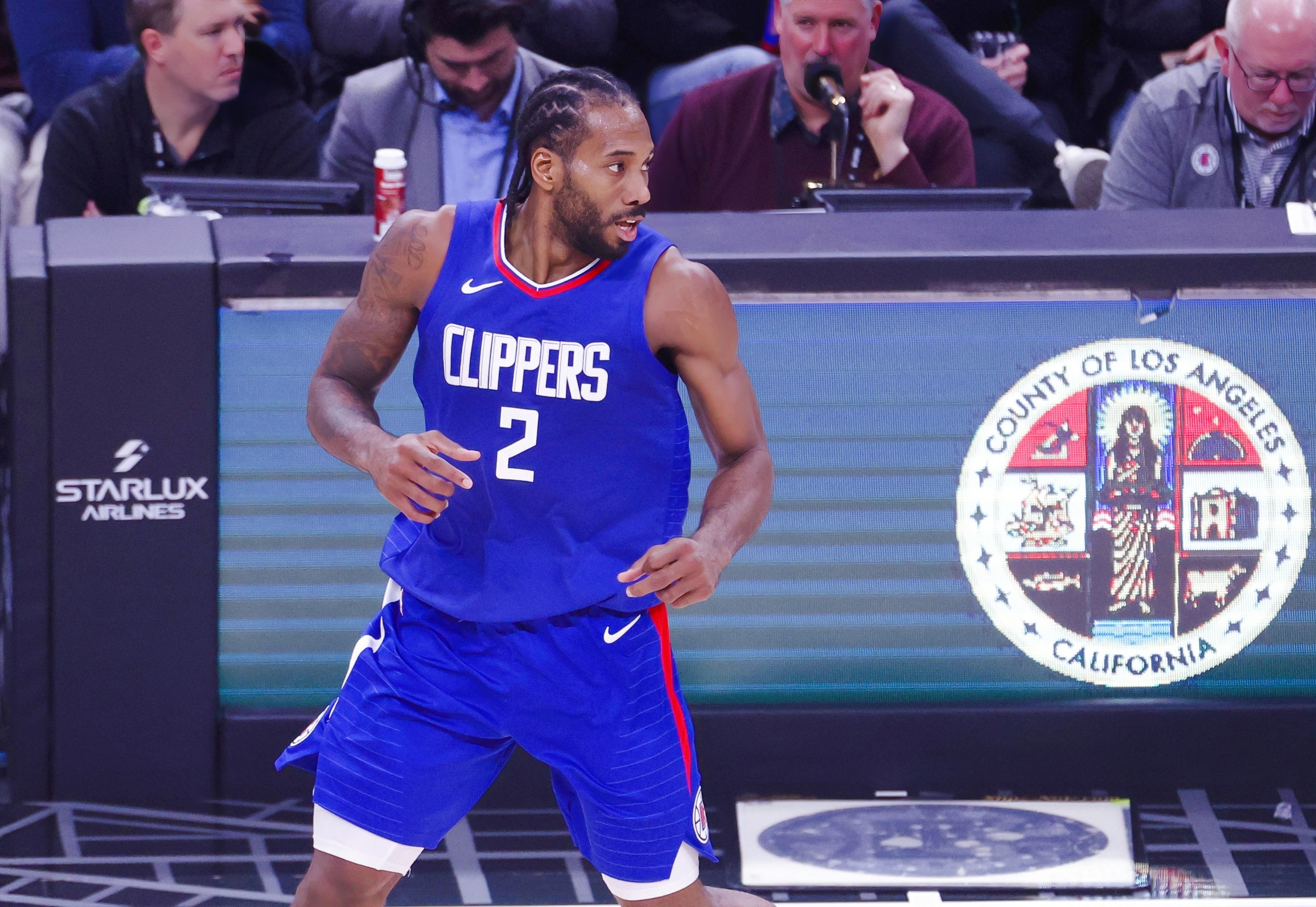 易胜博体育官方网站-莱昂纳德关键绝杀,为球队锁定胜局-第1张图片-易胜博体育 易胜博体育官方网站-莱昂纳德关键绝杀,为球队锁定胜局-第1张图片-易胜博体育