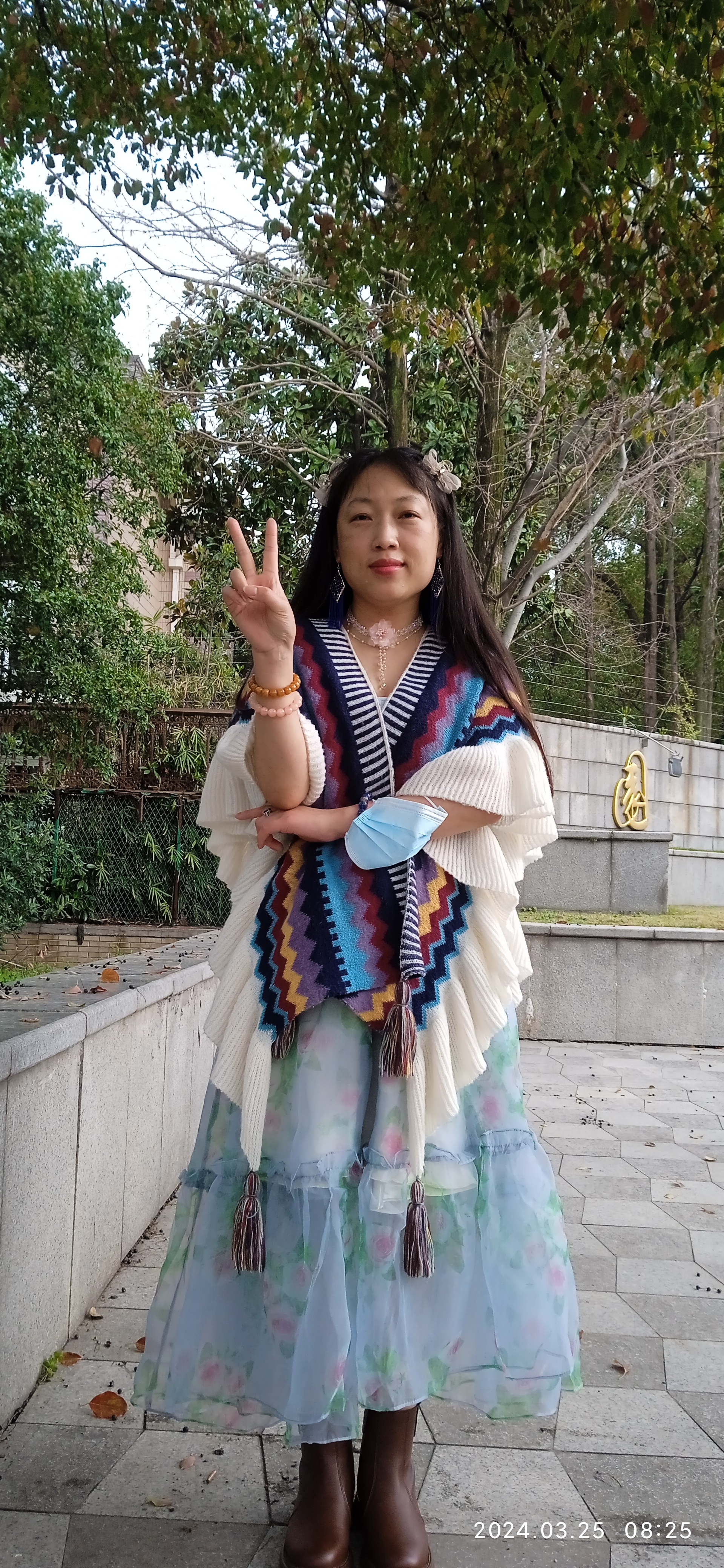 去宝山寺,回来后横劈叉暂时先放放,先练科目三,驾