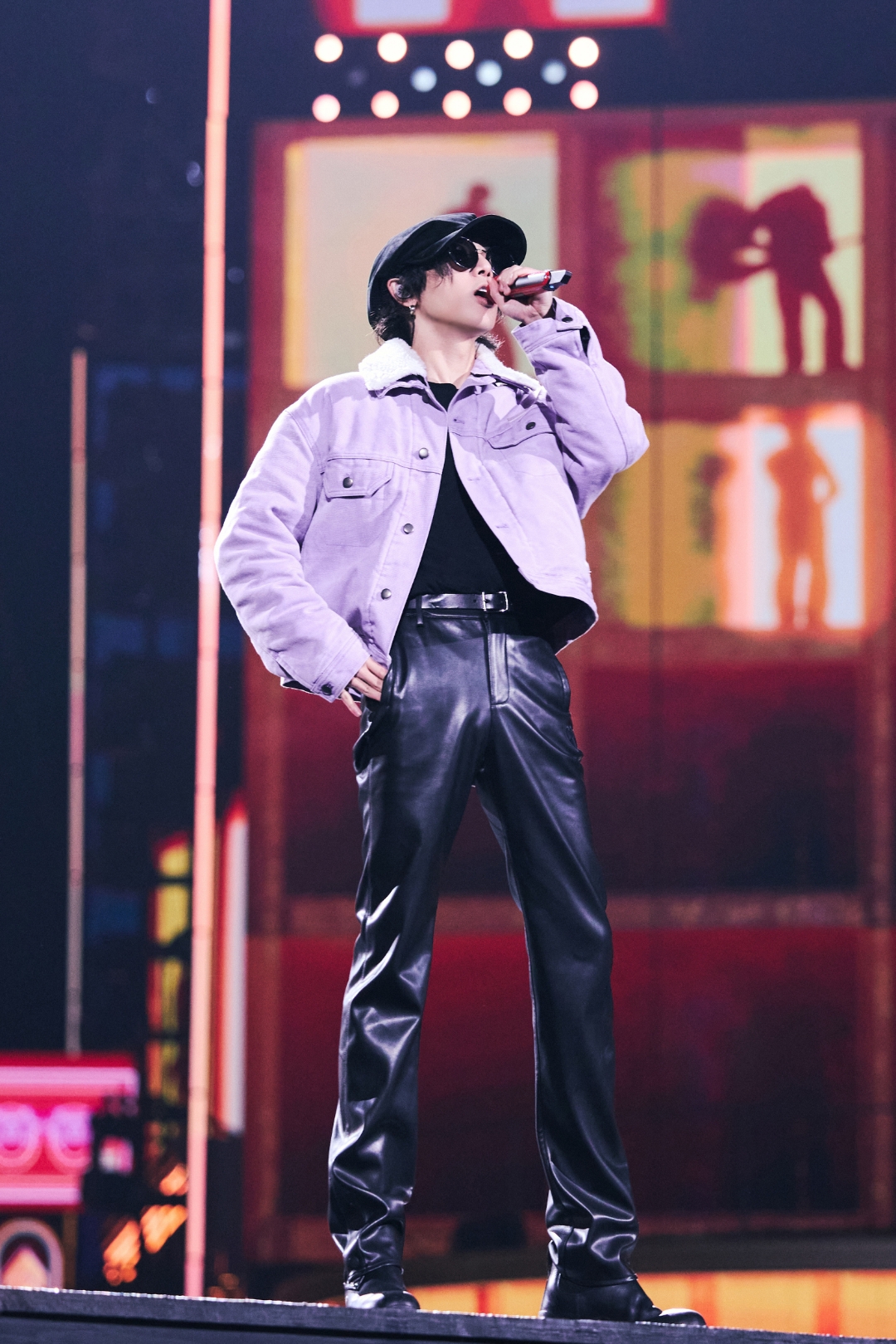 年年都是华晨宇,而每年都带着新歌上压轴