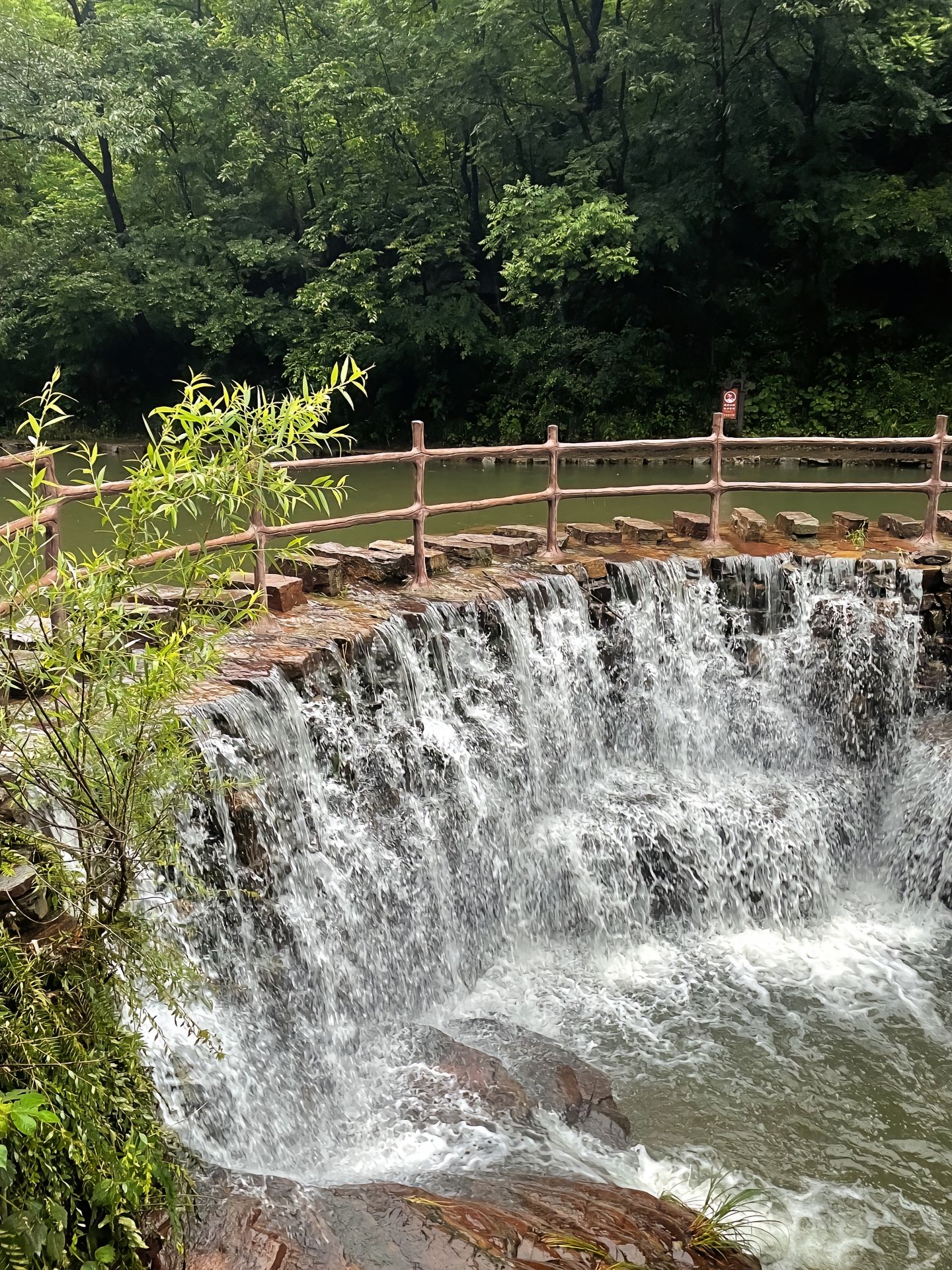 龙潭大峡谷位置图片