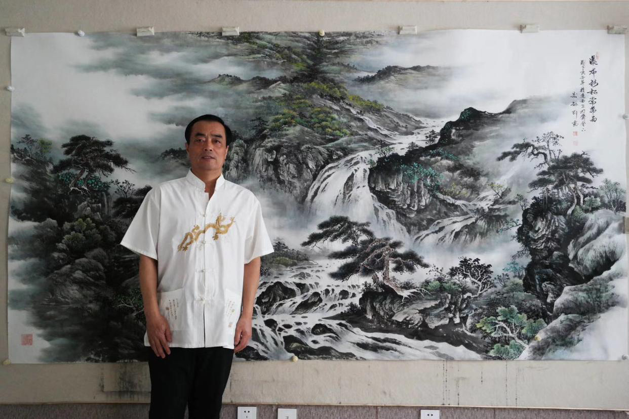 刘剑刚,1960年生于辽宁省黑山县,自幼喜欢美术,师从著名画家张树人