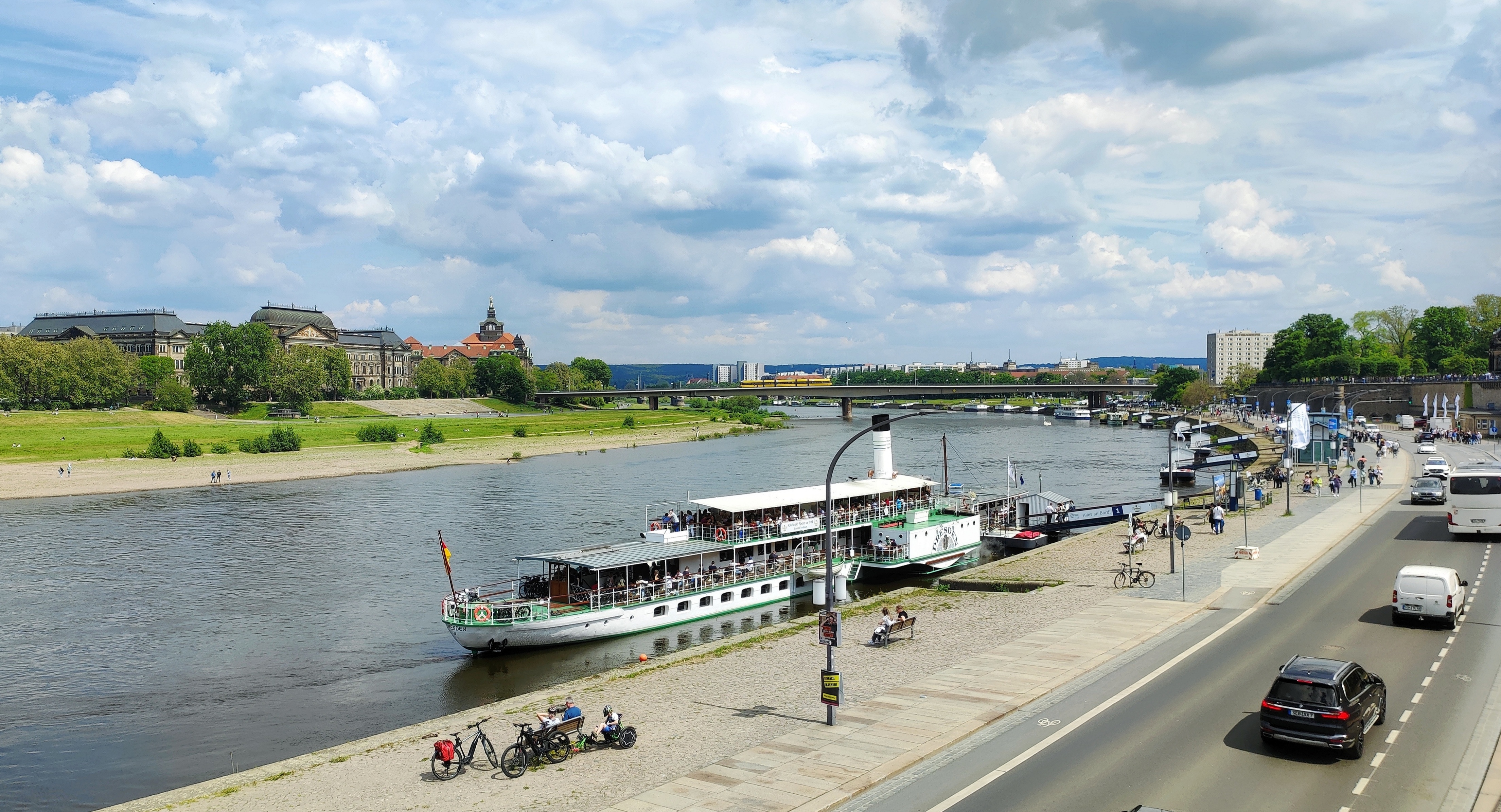 德国 德累斯顿 易北河风光