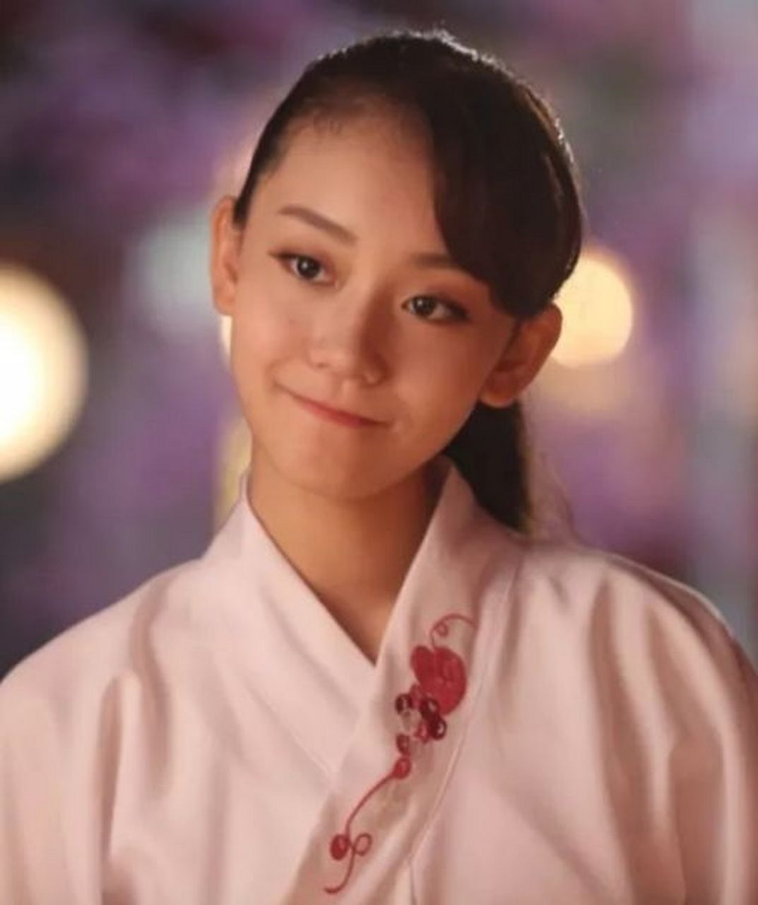 舞法天女之绚彩归来 秋茸 穆梦娇 饰,配音:张艺雯 芮闪天女,独立缜密