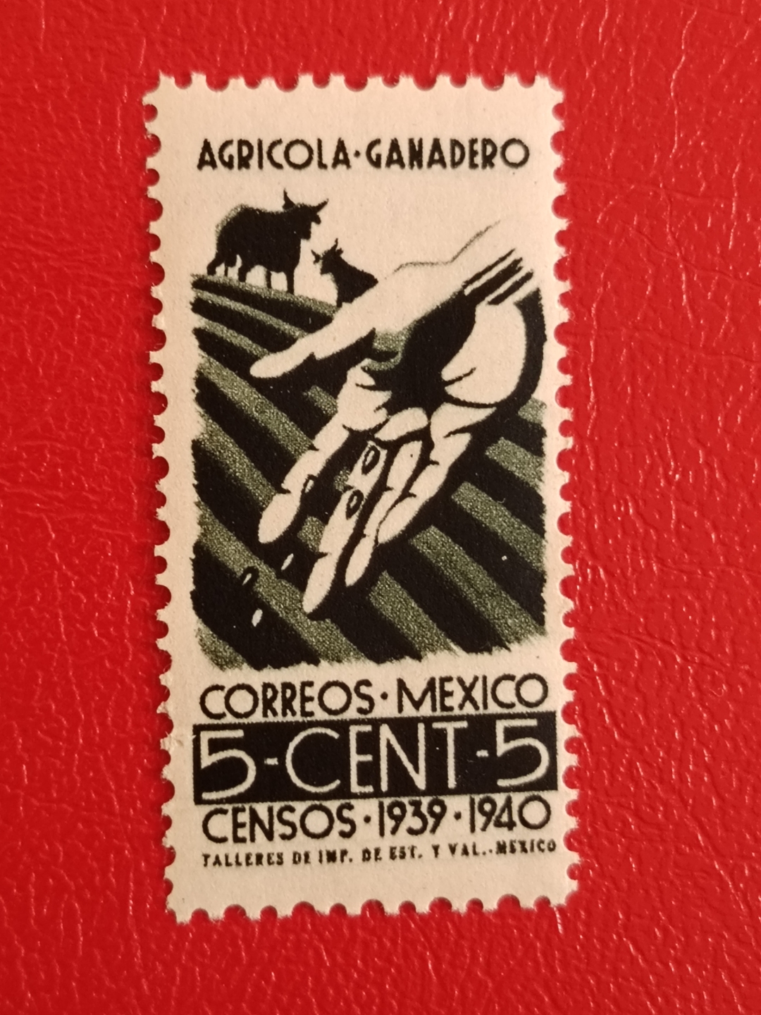 这枚邮票是墨西哥发行的,面值为5分