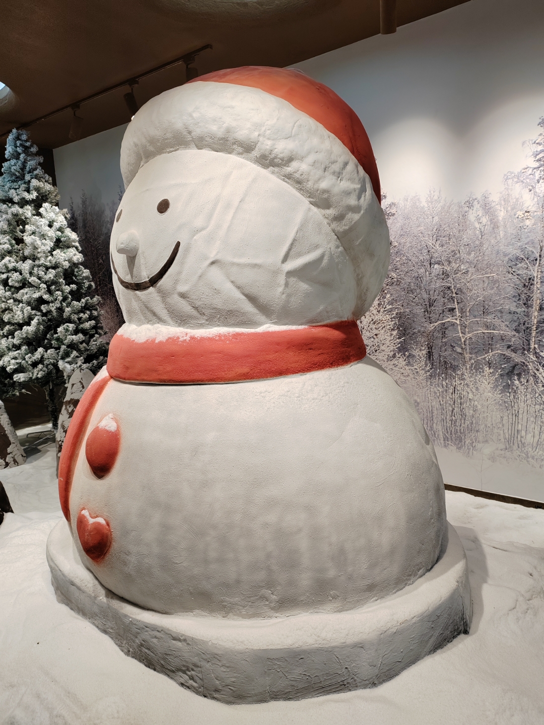 大雪人,巧克力做的,拍个照片记录一下