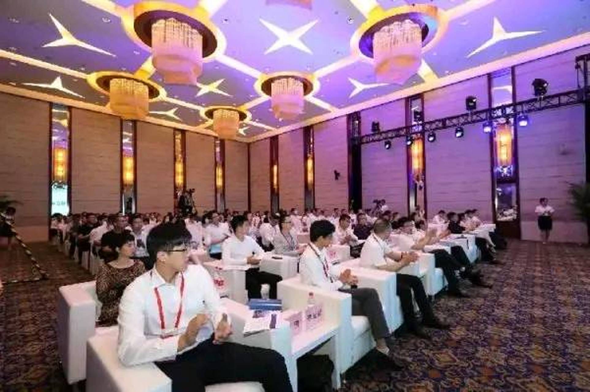 2020工业互联网创新发展大会 忽米天枢全球首发  9月11日,2020智博会