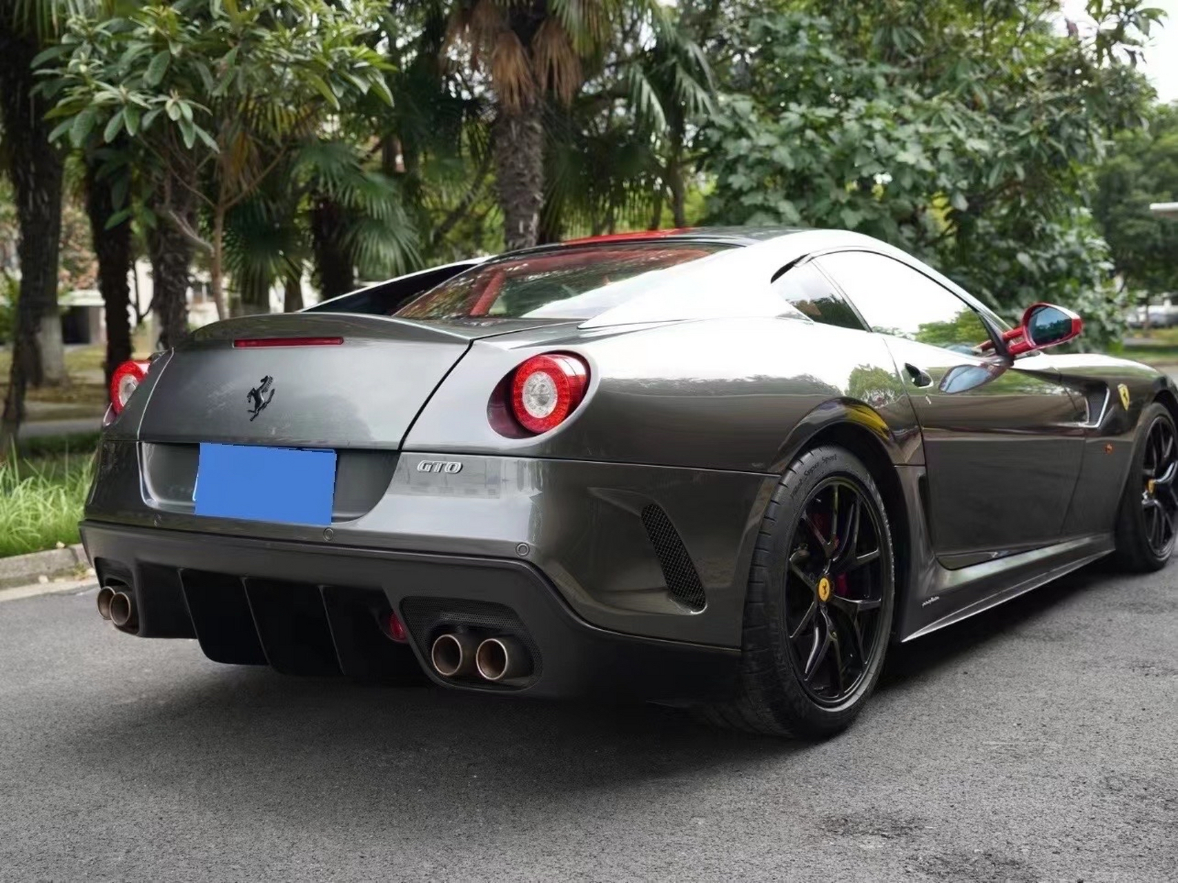 它是基于法拉利599gtb fiorano改进而来的,也是继1962年的250gto和