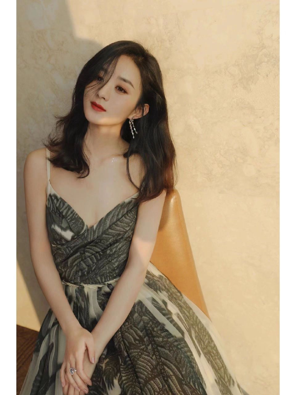 出轨导演一开始没放弃虎牙弟弟,是他大了就有主见了,还有女友在这