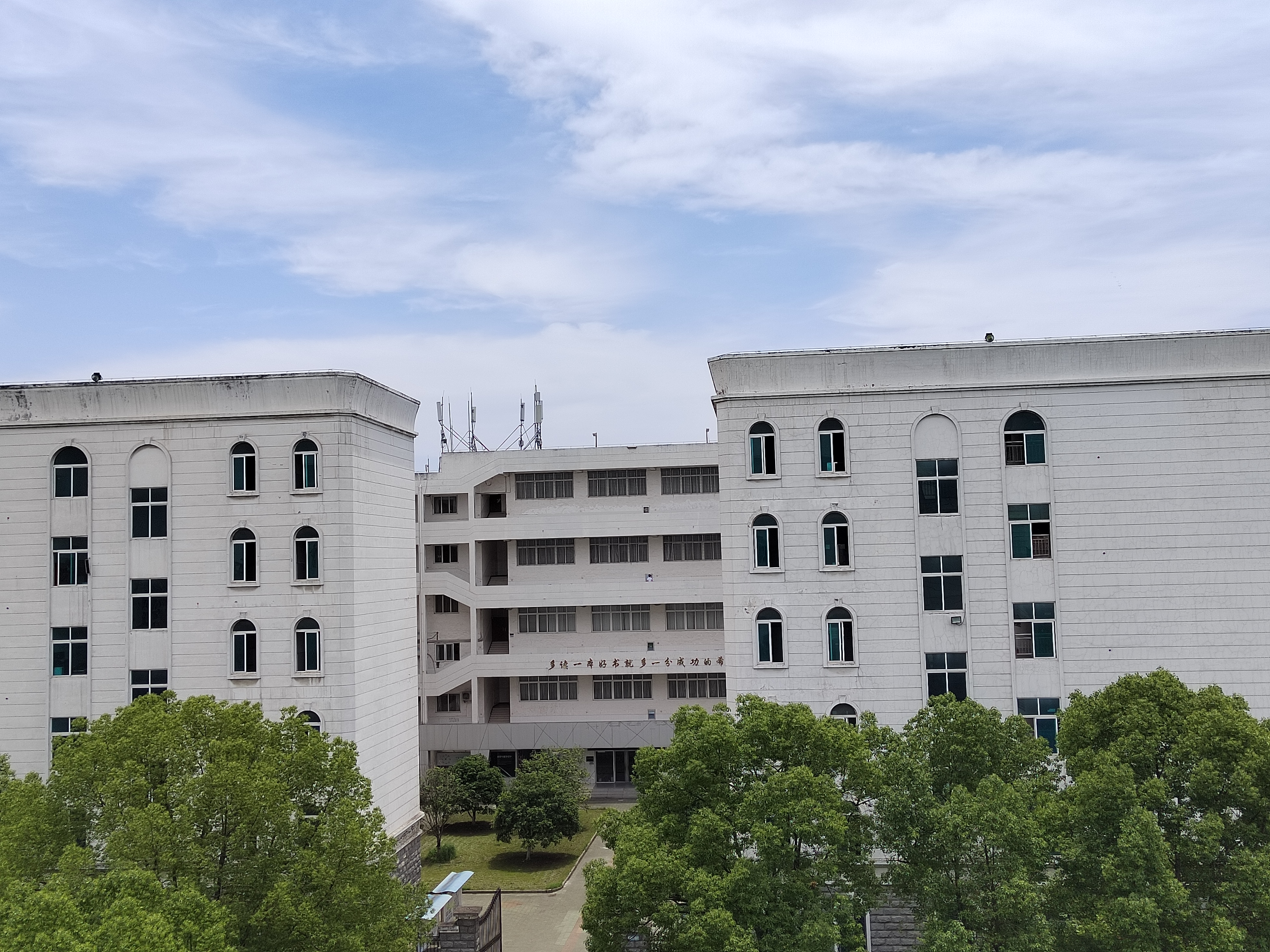 欢迎学弟学妹报考荆州职业技术学院 (图片都是实拍,没有任何滤镜～)