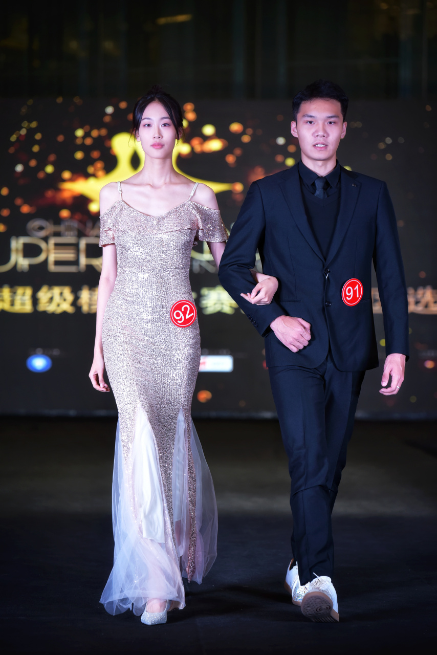 第十七届中国超级模特大赛河北赛区总决赛女子冠军孙旖比赛精彩瞬间