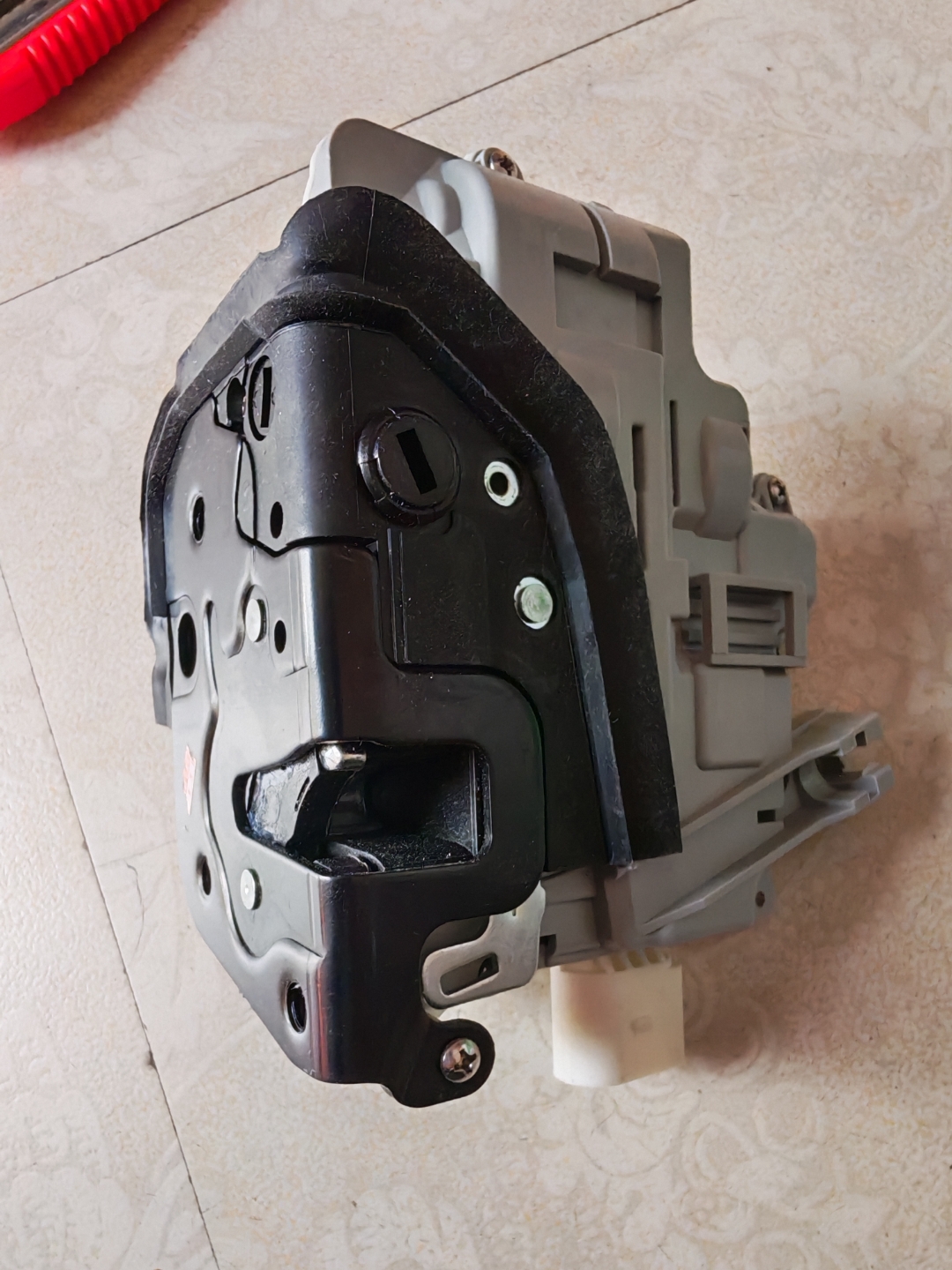 做生意,不需要花言巧语,诚信是根本;做产品,不靠