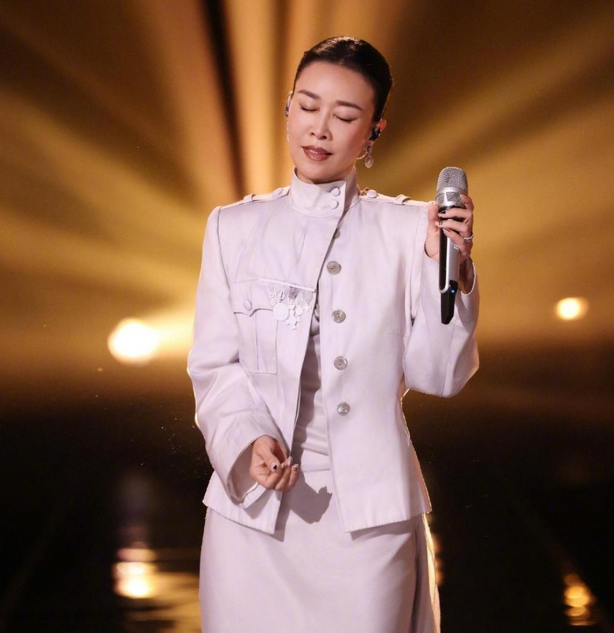 《歌手2024》第七期歌单正式官宣,分别是: 《dear friend》原唱:顺子