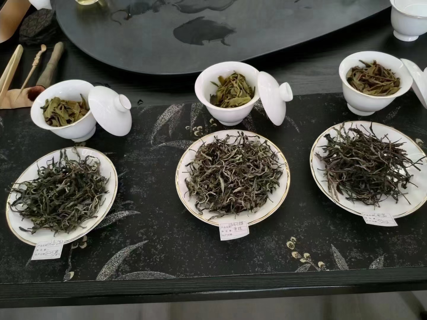易武凤凰窝古树茶特点 1 产地:凤凰窝古树茶产自云南普洱景星镇,茶园