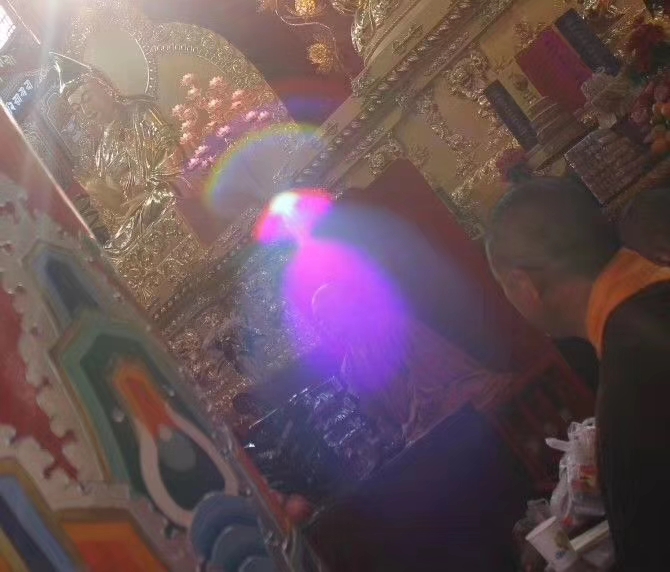 奇异光幢护罩大宝寺住持照见法师