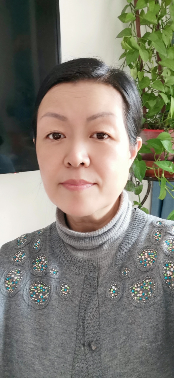 墙内墙外……春天来了,疫情止步也不远了吧?
