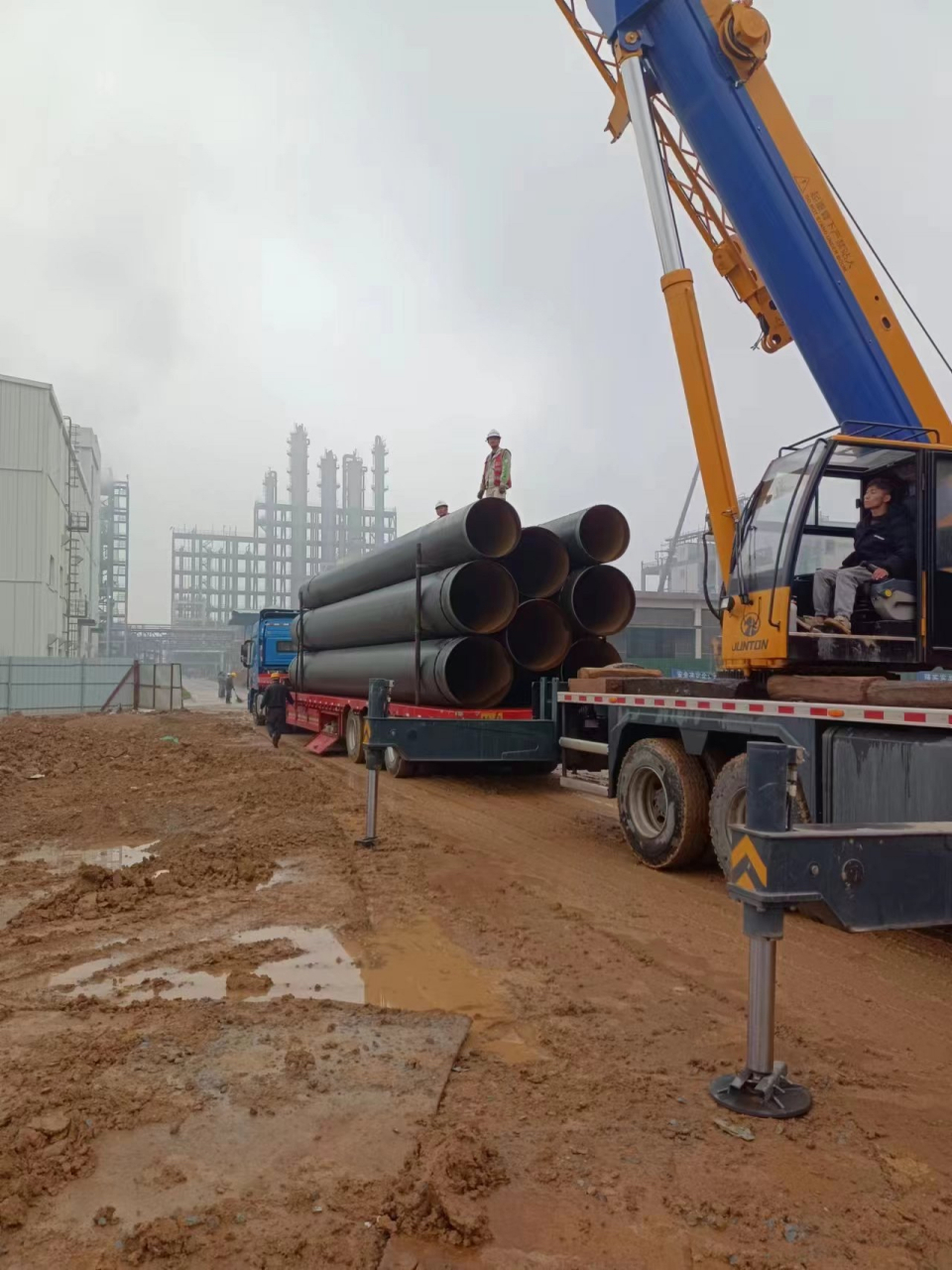 工地卸货[赞同][赞同][赞同]