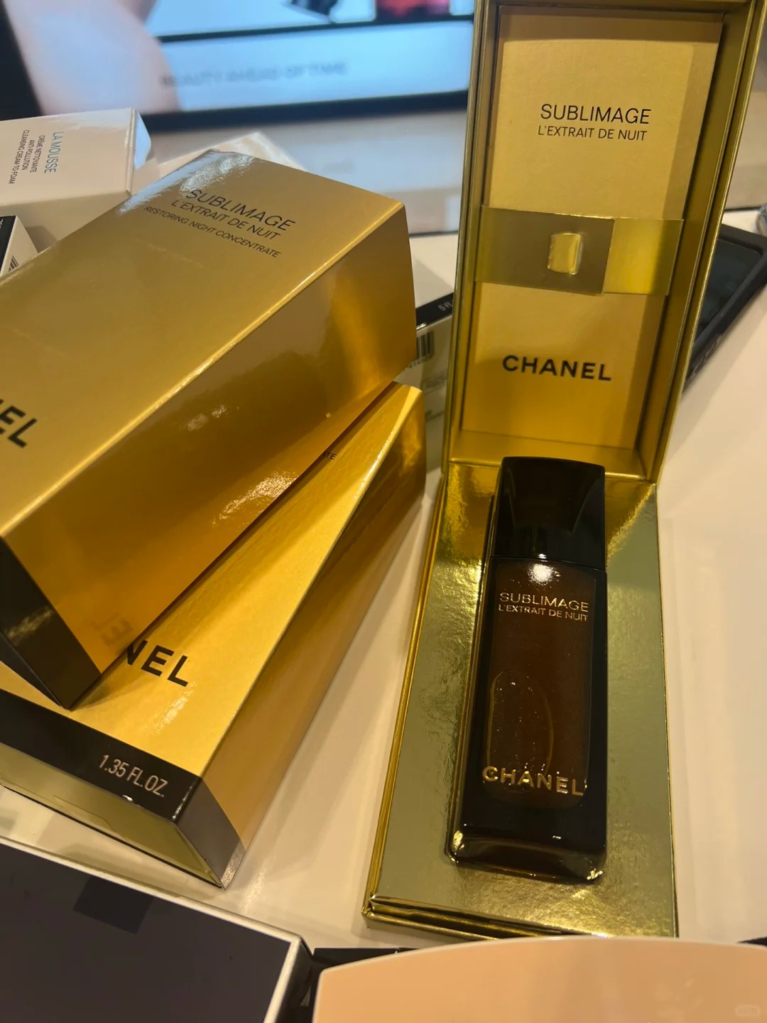 香奈儿奢华精萃夜间精华40ml  夜间治愈系～熬夜界的扛把子