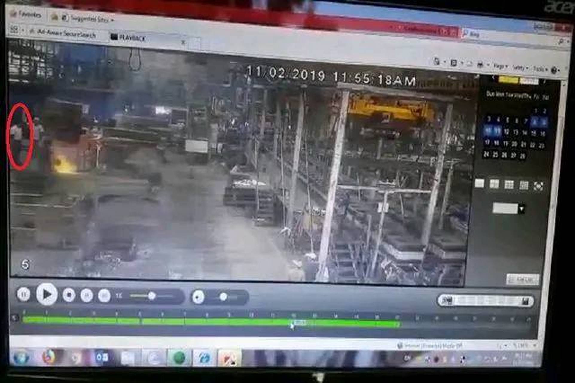奇闻:男子工作时,突然跳进炼钢炉,当场被活活烧死尸体一片焦黑  印度