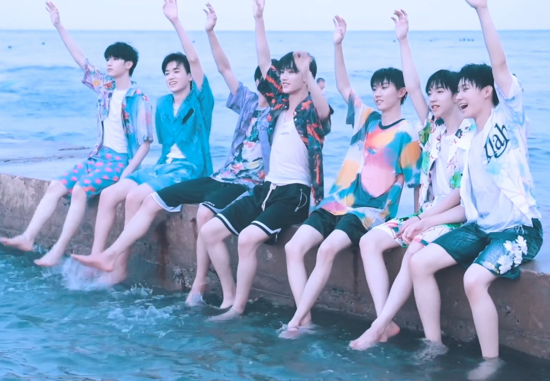 【时代少年团】tnt近海狂想拍摄高清壁纸 七人图  他们是一家人 永远