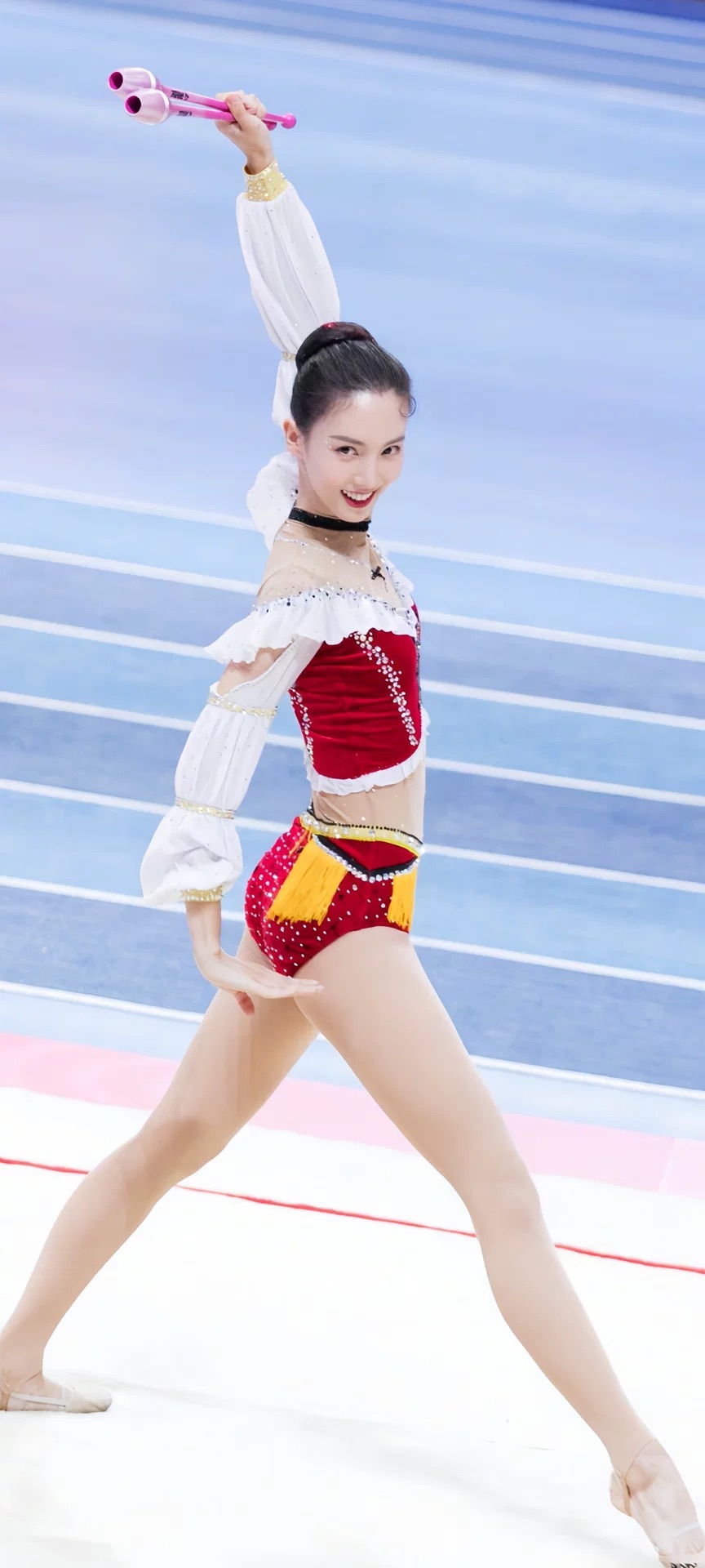 金晨,身材真好,穿舞蹈服,细腰翘臀大长腿展露的干干净净,让人看了就