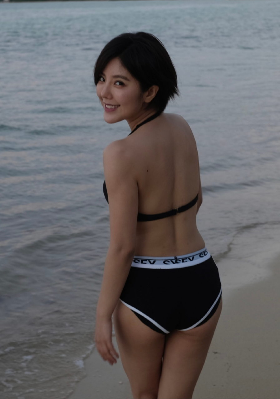 赵奕欢,泳装93,绝美的容颜,绝好的身材,在这一刻得到了完美的显露