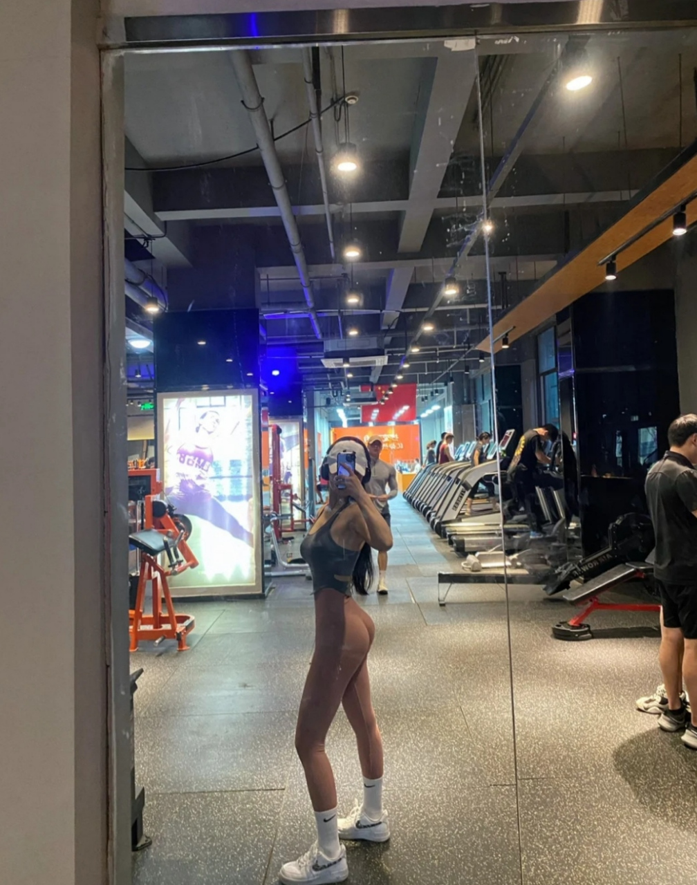 我们希望保持一种非功利的兴趣:对世界的丰富性,复杂性本身充满兴趣