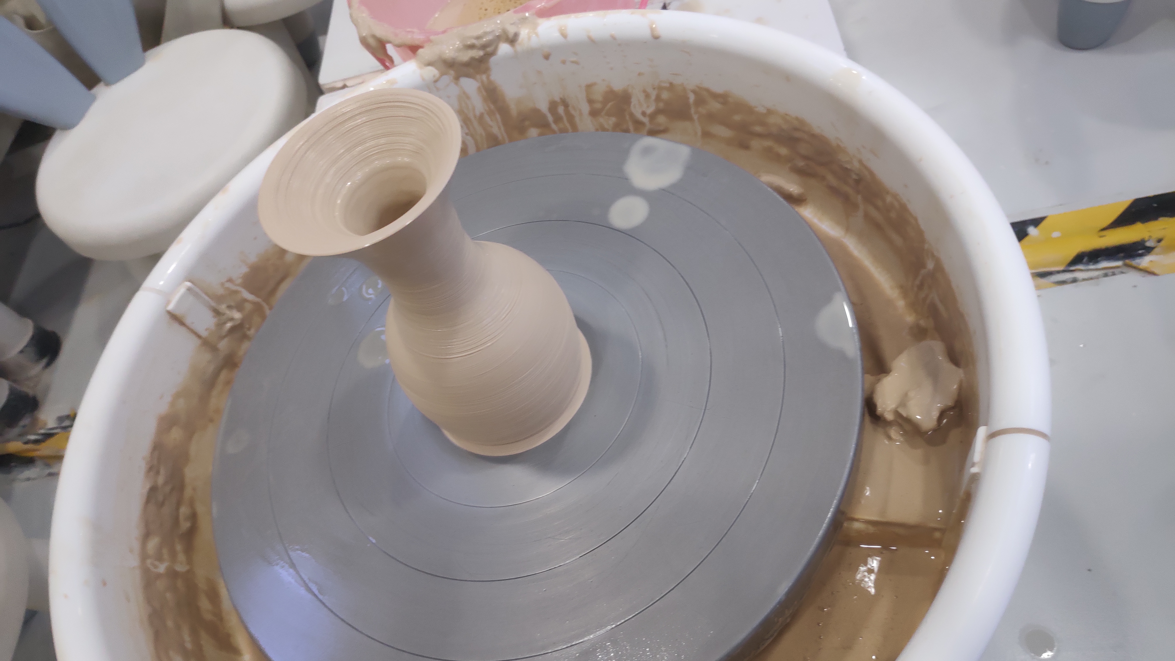 感觉整个世界都充满了活力和美好