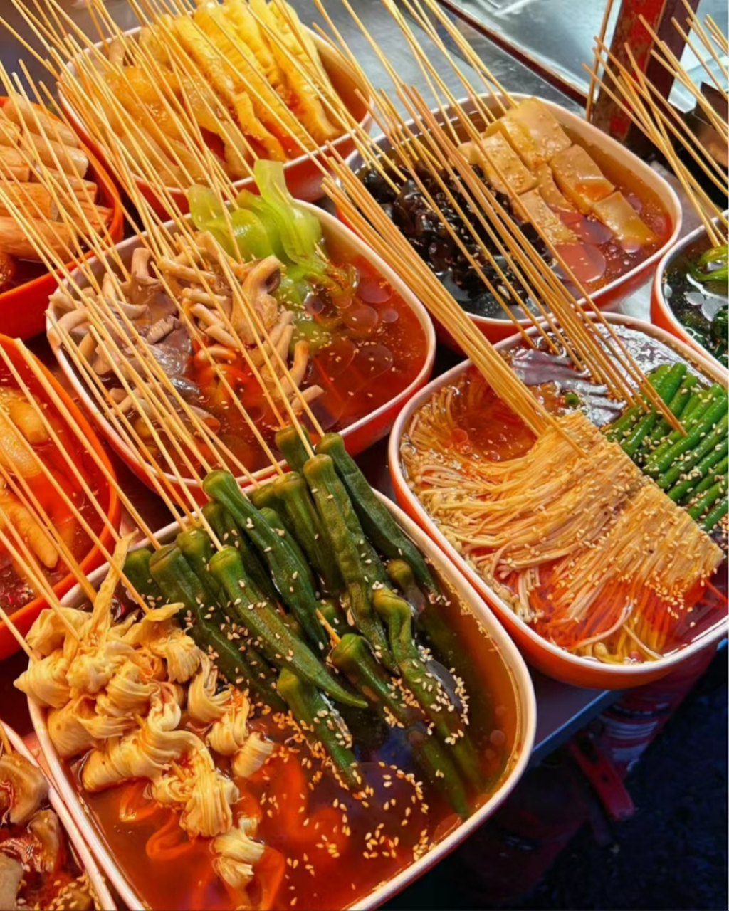 麻辣烫哪里教? 串串香去哪学? 去哪学小吃技术? 小吃技术哪里教得好?