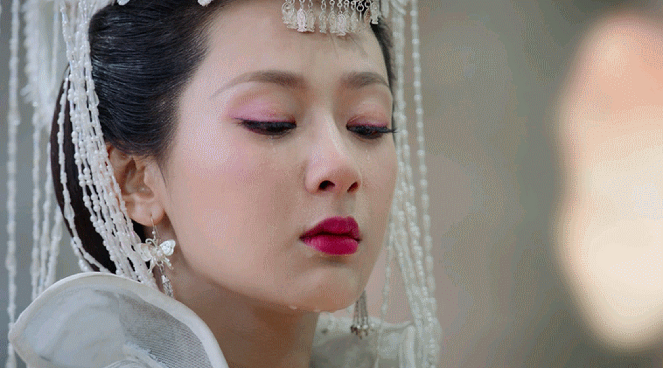 女明星的哭戏动图哪个最能打动你?# 谁哭得最美?