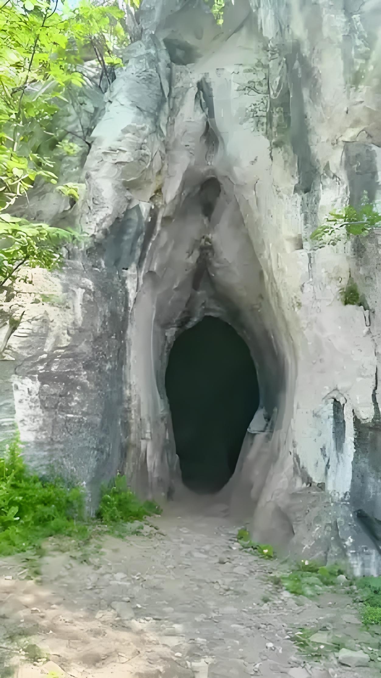 《官山仙女洞》