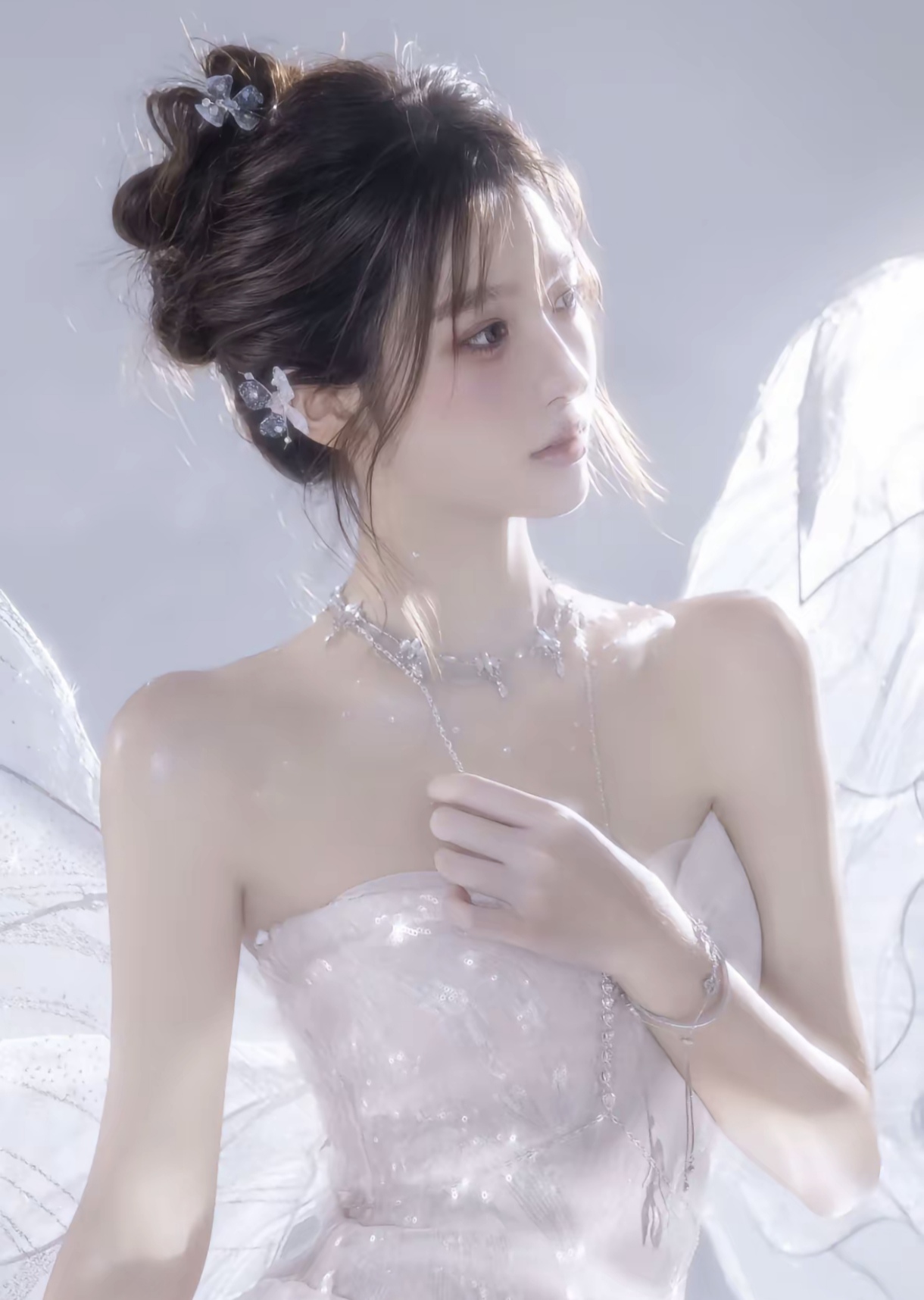 这身仙女装扮真是太美了,就像是从童话里走出来的公主,这气质,这颜值