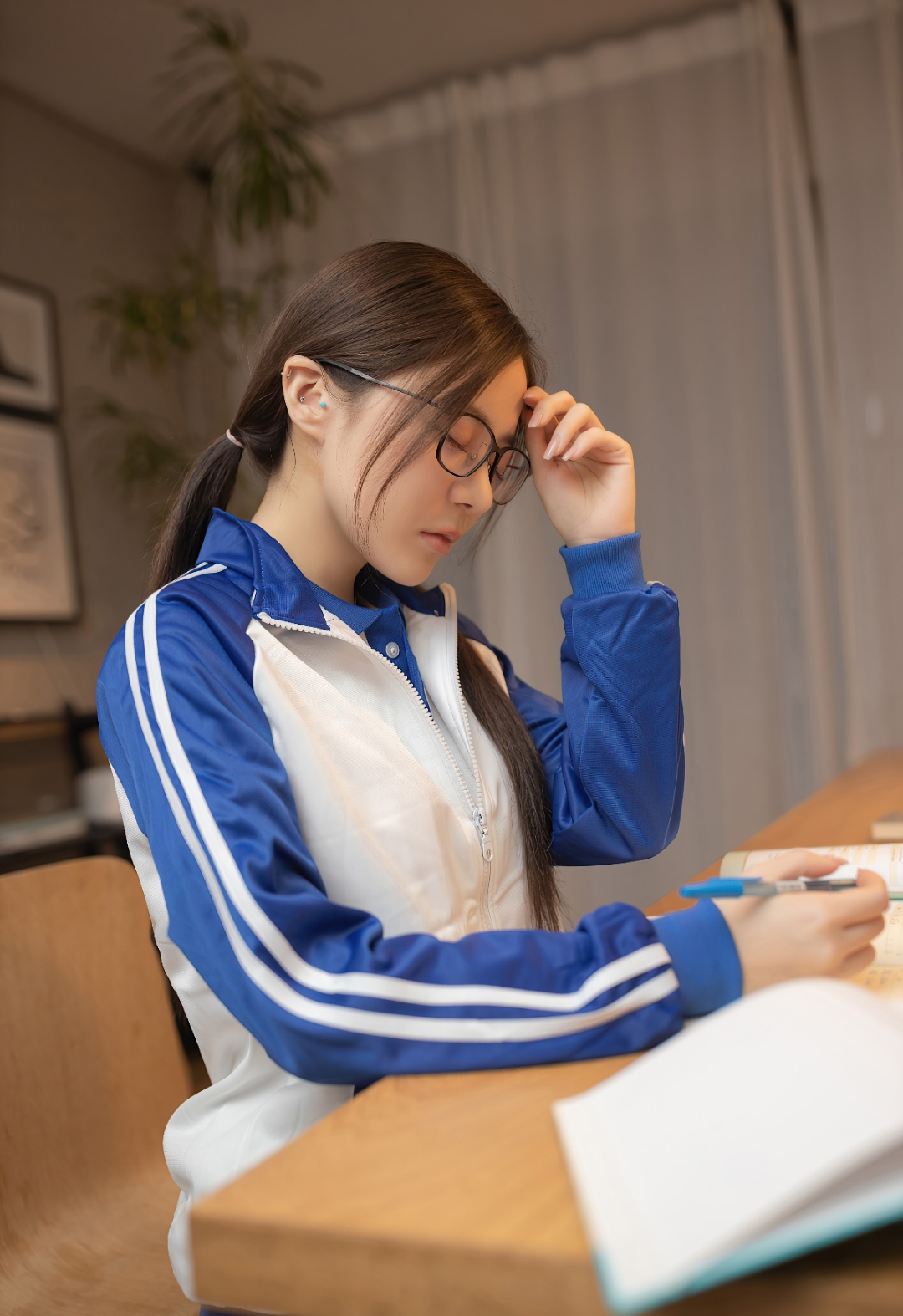 xr no 2983 写真简介:模特 鱼子酱fish,留学生备考