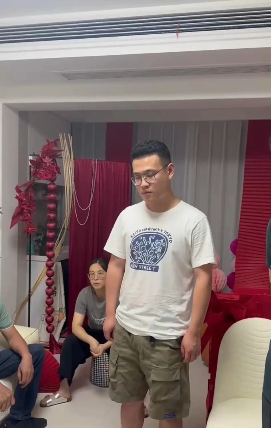 和员工谈恋爱