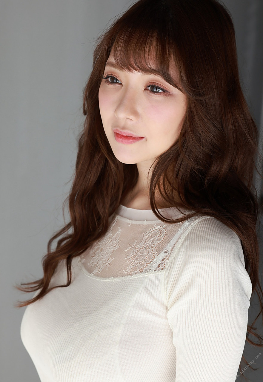 宇都宫紫苑  rion 安斋拉拉三位一体