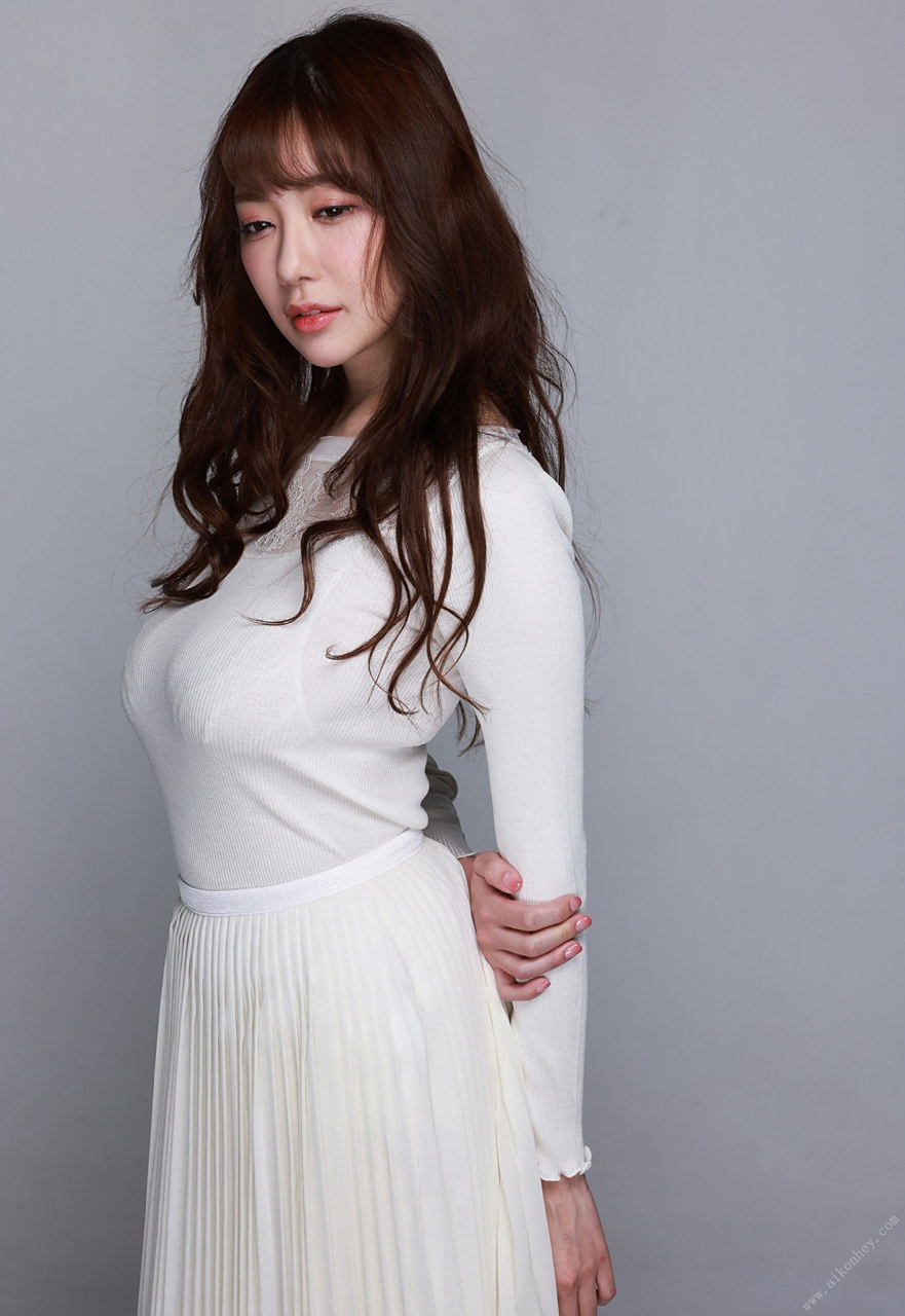 宇都宫紫苑  rion 安斋拉拉三位一体