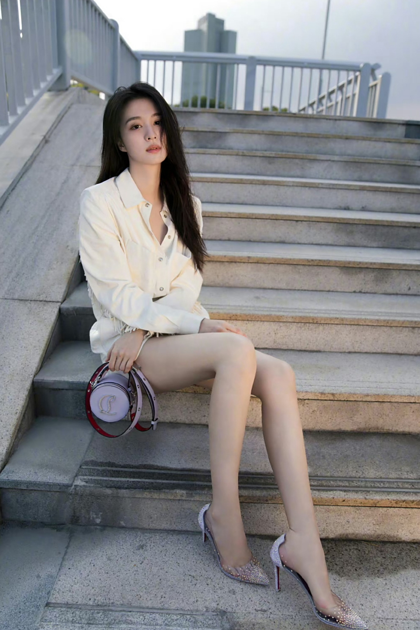 王楚然,内娱第一腿没人反驳吧 676767